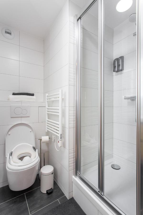 D&E Paris-Disney: 5-Bedroom Holiday Apartment with Netflix Champs-Sur-Marne Exterior photo